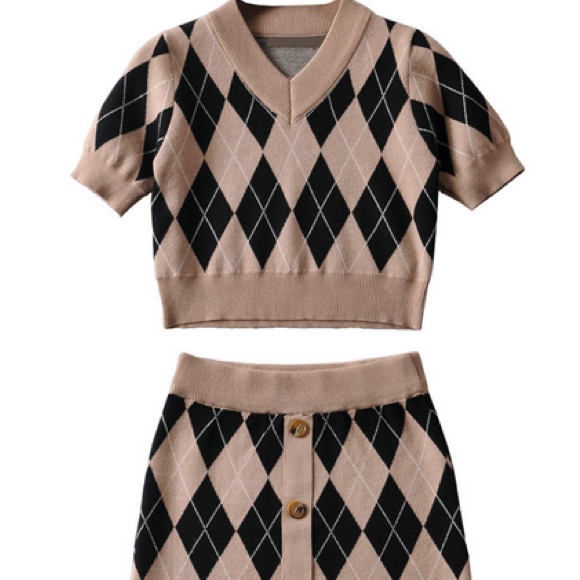 Goodnight Macaroon Argyle Patterned Set